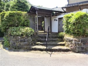 鎌倉の自然を見渡す邸宅